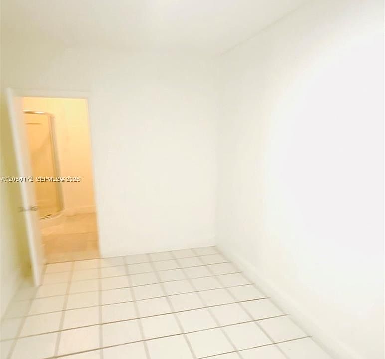 2nd image of 1922 McKinley St #3