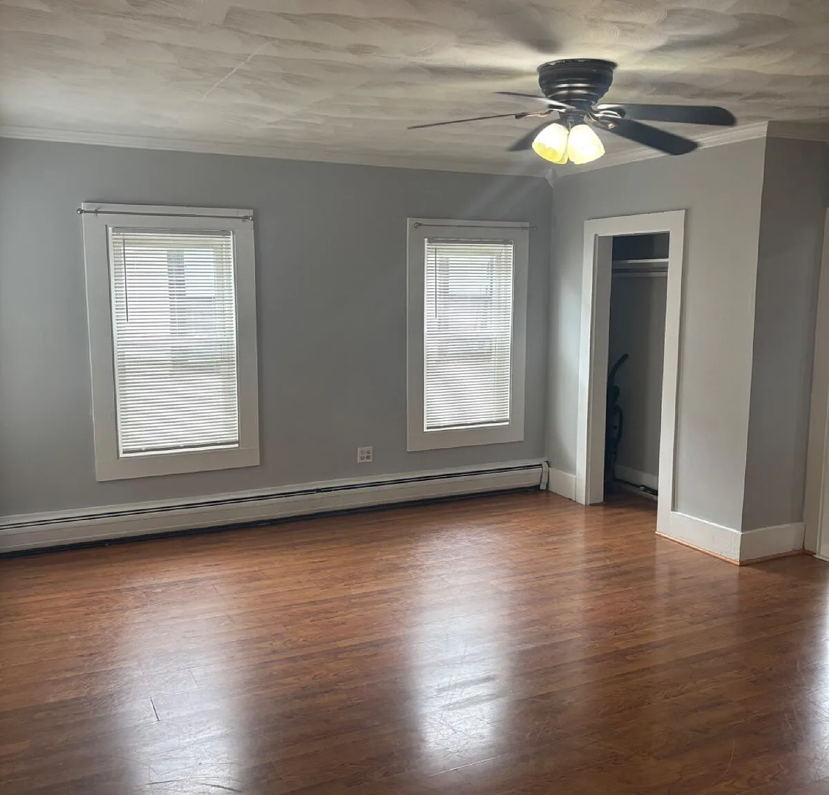 2 bed, 1.0 bath, $1,600 — Photo 4