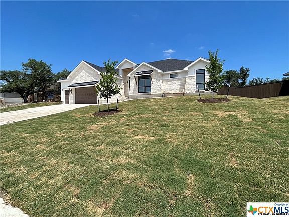 2nd image of 2018 Bluff Dr