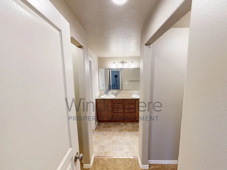 1215 SW Settlement St — Photo 9