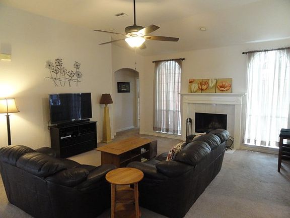 4th image of 2833 Wales Ct