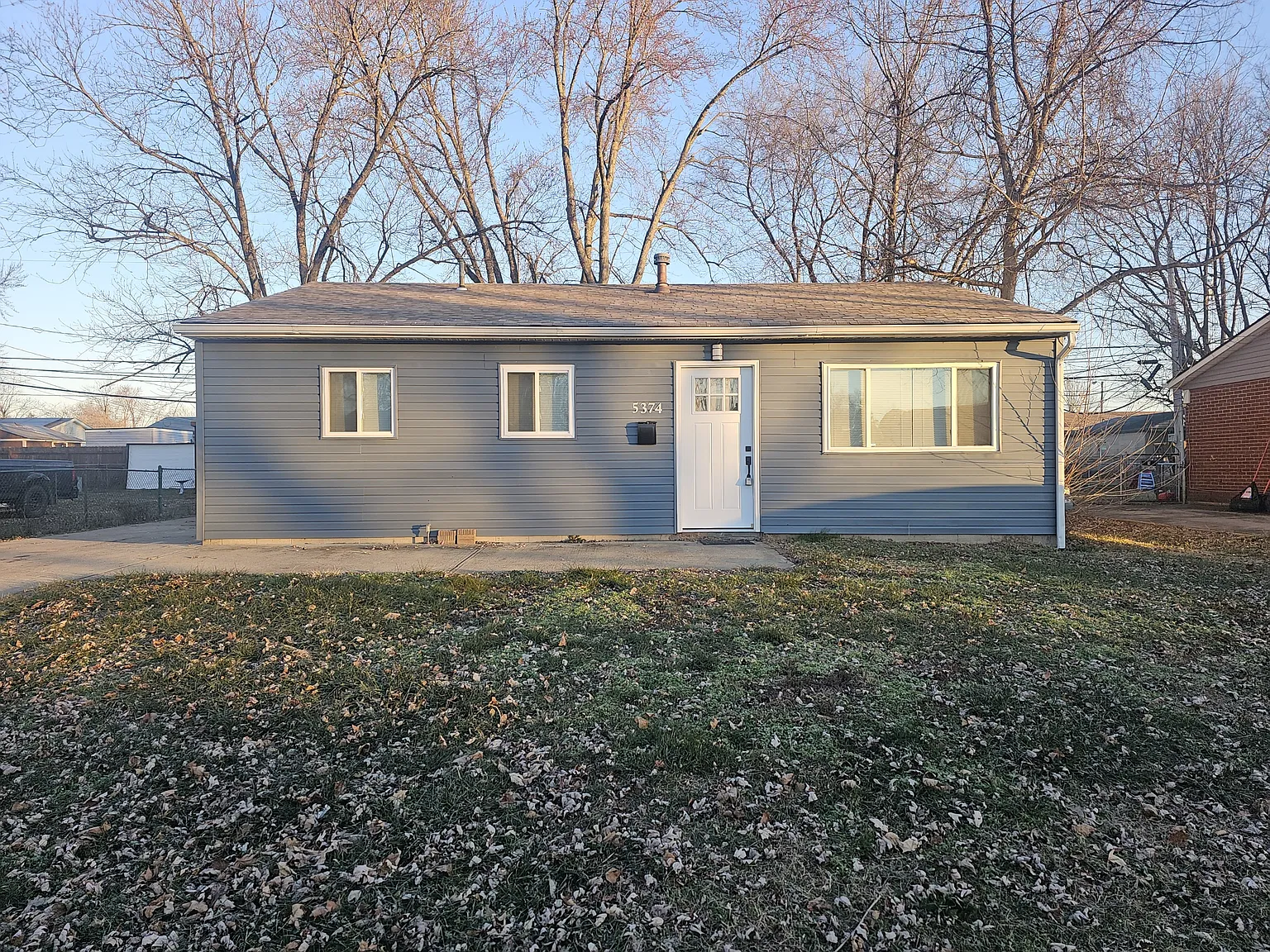 5374 Newport Road, Columbus, OH 43232 - — Photo 1