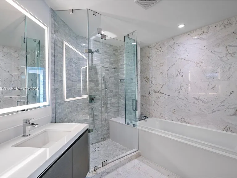 851 NE 1st Ave #909 — Photo 21