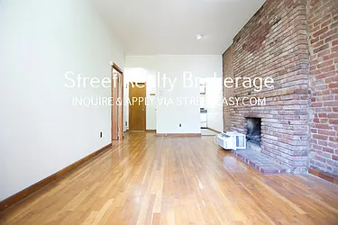 Rented by Street Realty Brokerage LLC