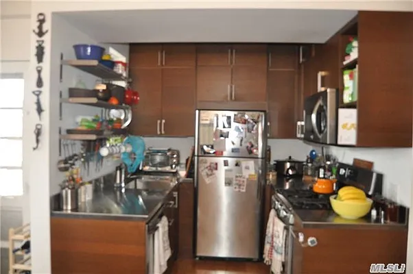 Sold by Keller Williams Realty Landmark II | media 24