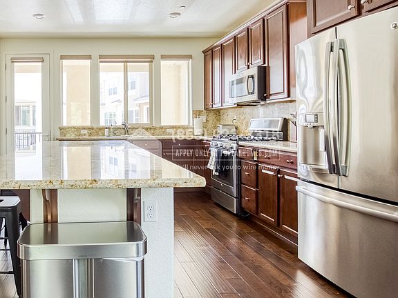 3rd image of 231 Montalcino Cir