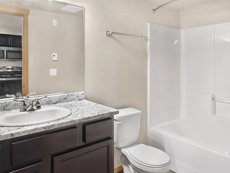 Tremezzo Apartments — Photo 49