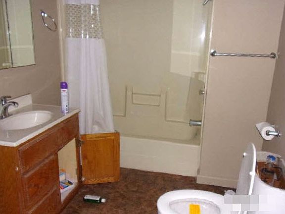 4th image of 5572 E Railroad Ave