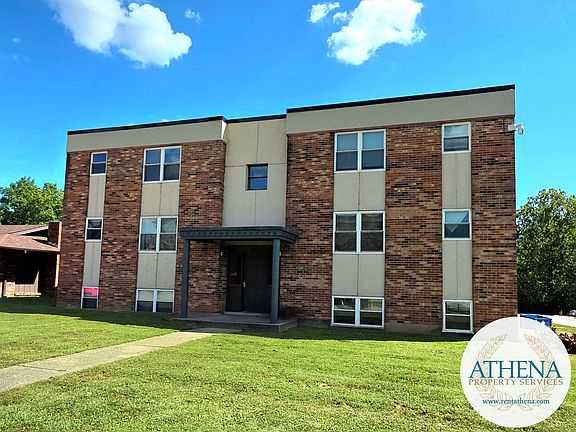 2nd image of 25 Village Dr APT 6