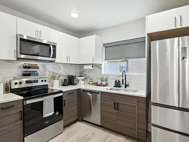5025 San Jacinto St #203 — Photo 3