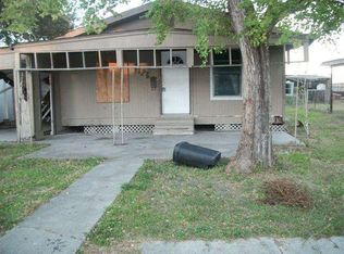 726 Private Road Dr, Port Lavaca, TX 77979