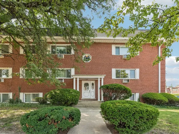 727 S Maple Ave APT 102, Oak Park, IL 60304