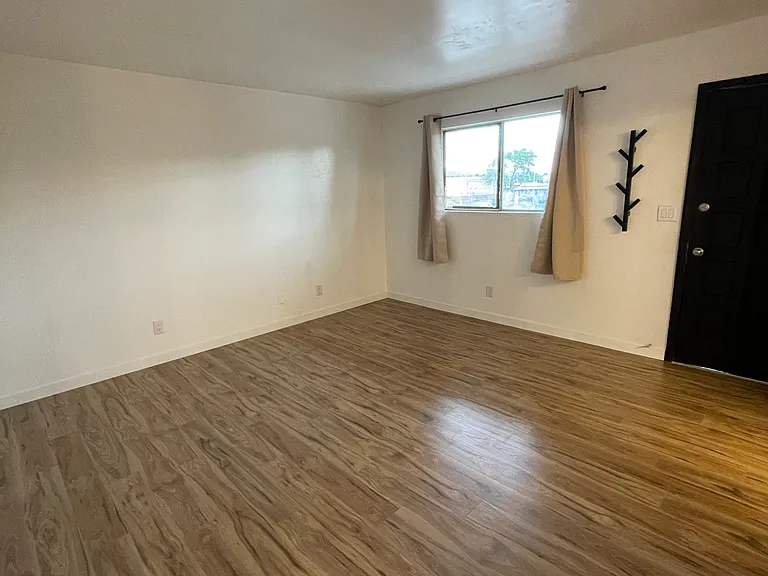 2817 Muriel St NE — Photo 7