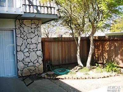 3rd image of 715 Marsh Dr