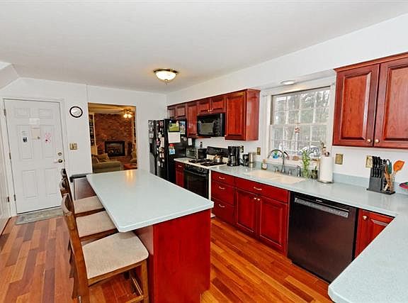 5th image of 39 Lincoln Ave