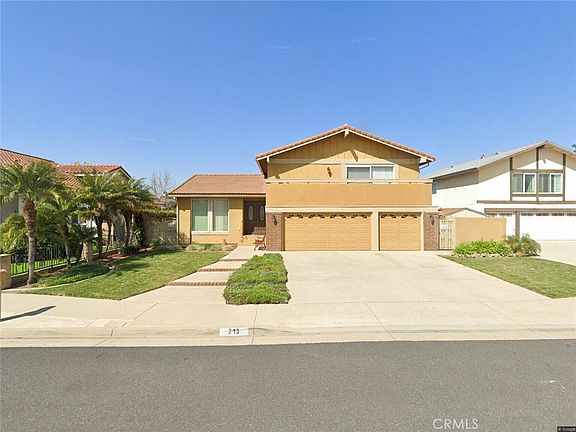 2nd image of 213 San Antonio Cir