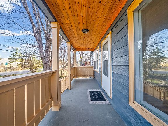 5th image of 1636 Golf Club Ln