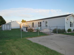 5059 Redcoat, Bismarck, ND 58503
