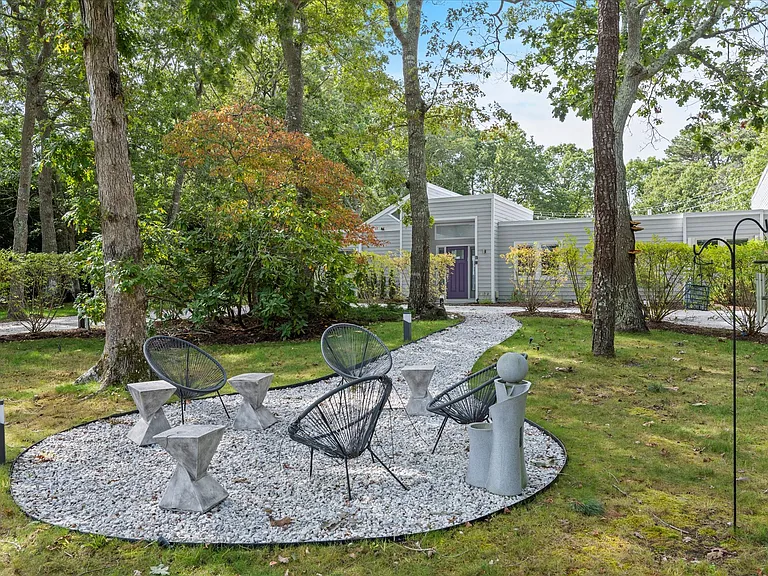 5 Lakewood Ln — Photo 37