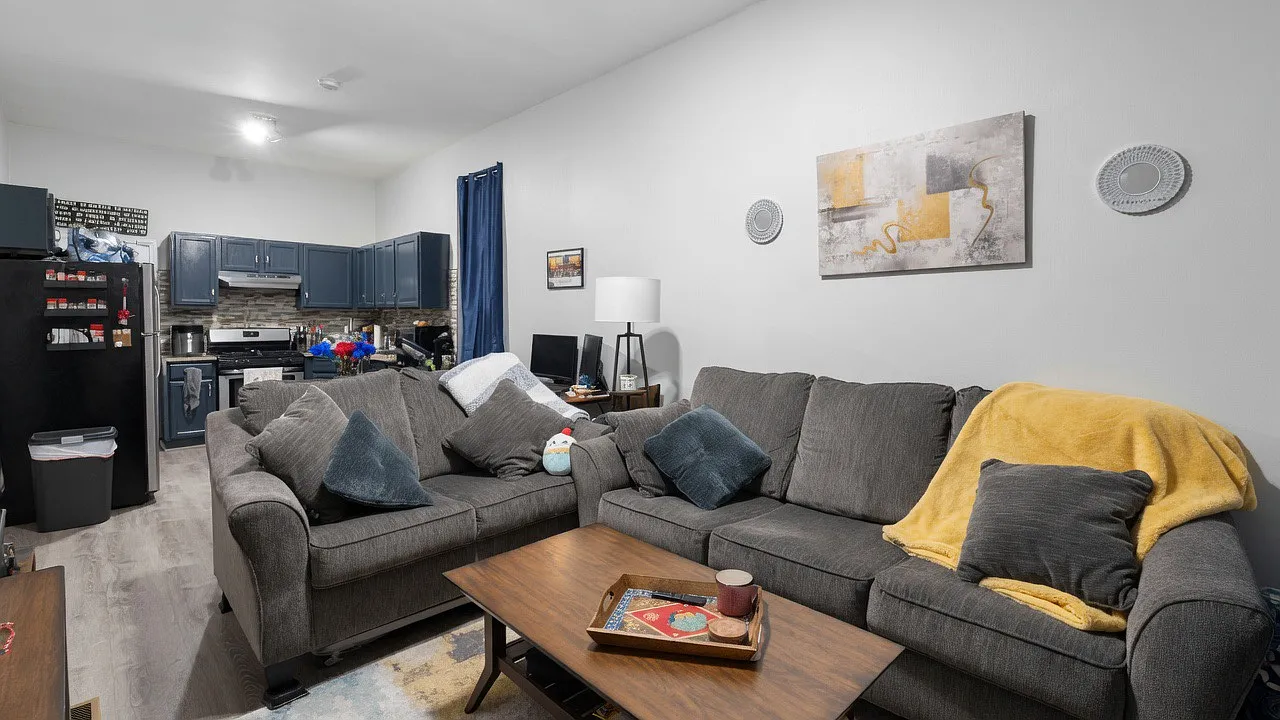 1 bed, 1.0 bath, $2,250 — Photo 2