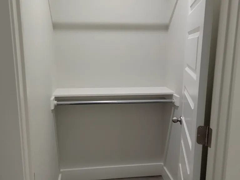 109 Hardy St — Photo 18