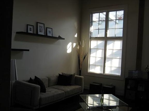 4th image of 314-18 Brown St #206
