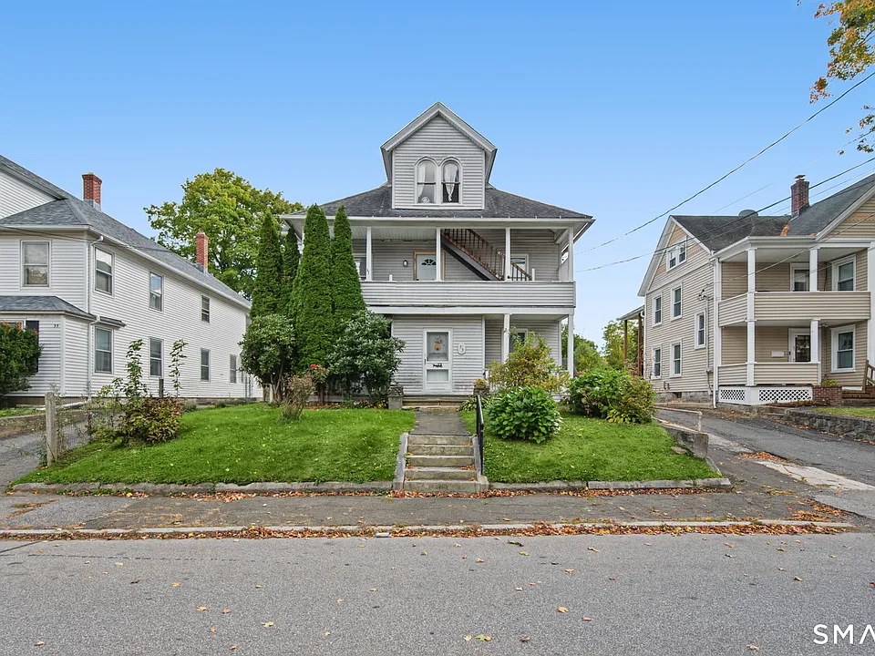 39 Hoffman St #2