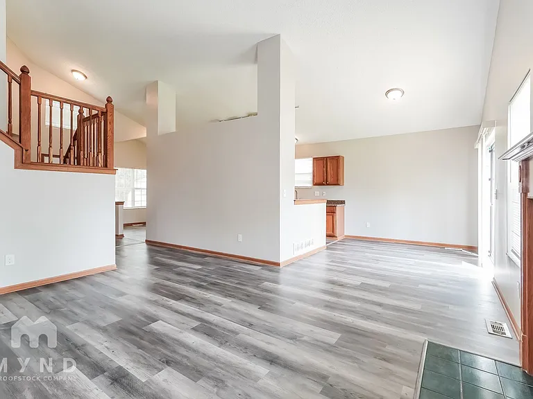 5038 Rolling Rock Ct — Photo 5
