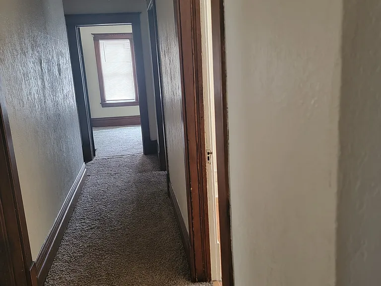 1500 Clearwater Rd — Photo 9