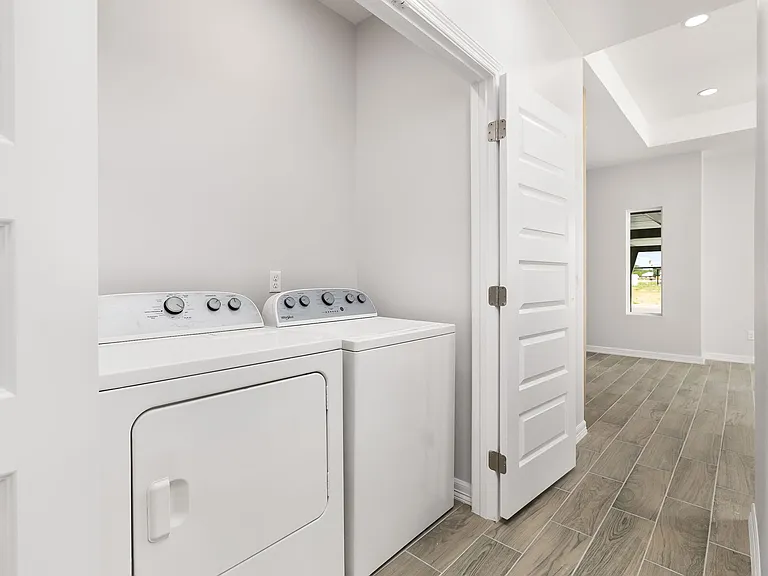 404 N Alexandrite Ave #3 — Photo 13