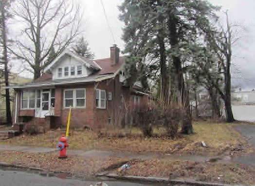 3rd image of 75 Masten Ave