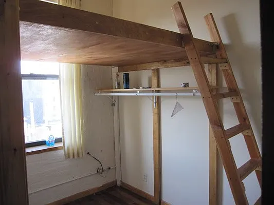 Rented by Cyberapts Management | media 11