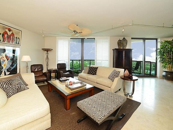 Home For Sale In The Landmark