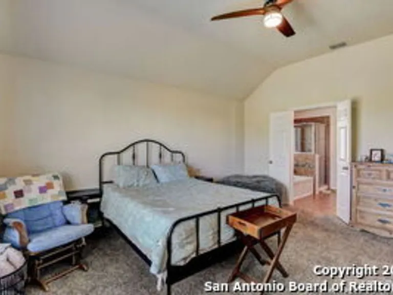 3929 Pease Park — Photo 16