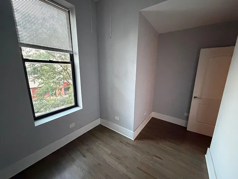 1722 West 21st Street — Photo 8