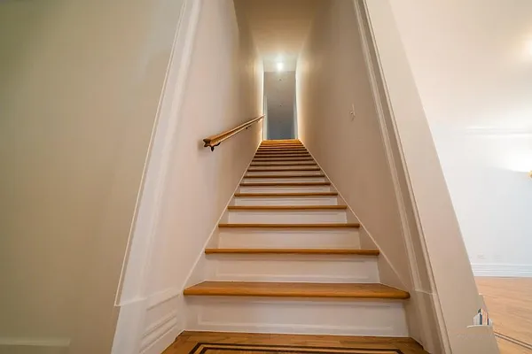 Rented by ONE Manhattan Real Estate | media 28