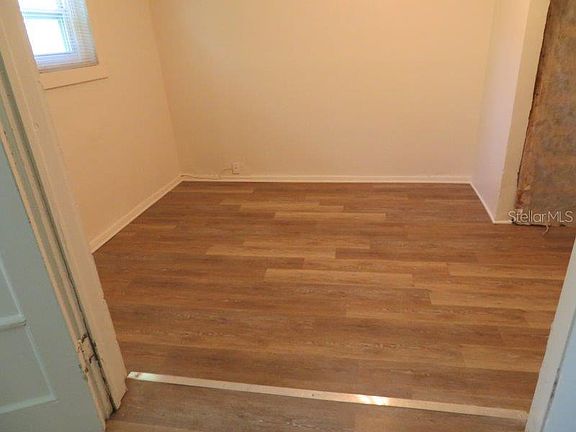 4th image of 406 Buchanon Ct