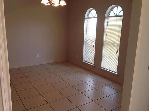 4th image of 3121 Kilgore Ave
