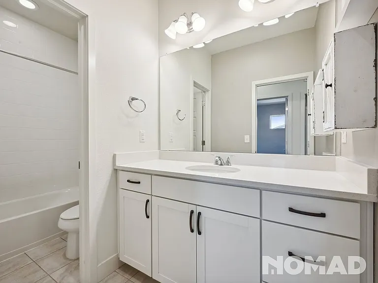 2592 Iola St — Photo 18