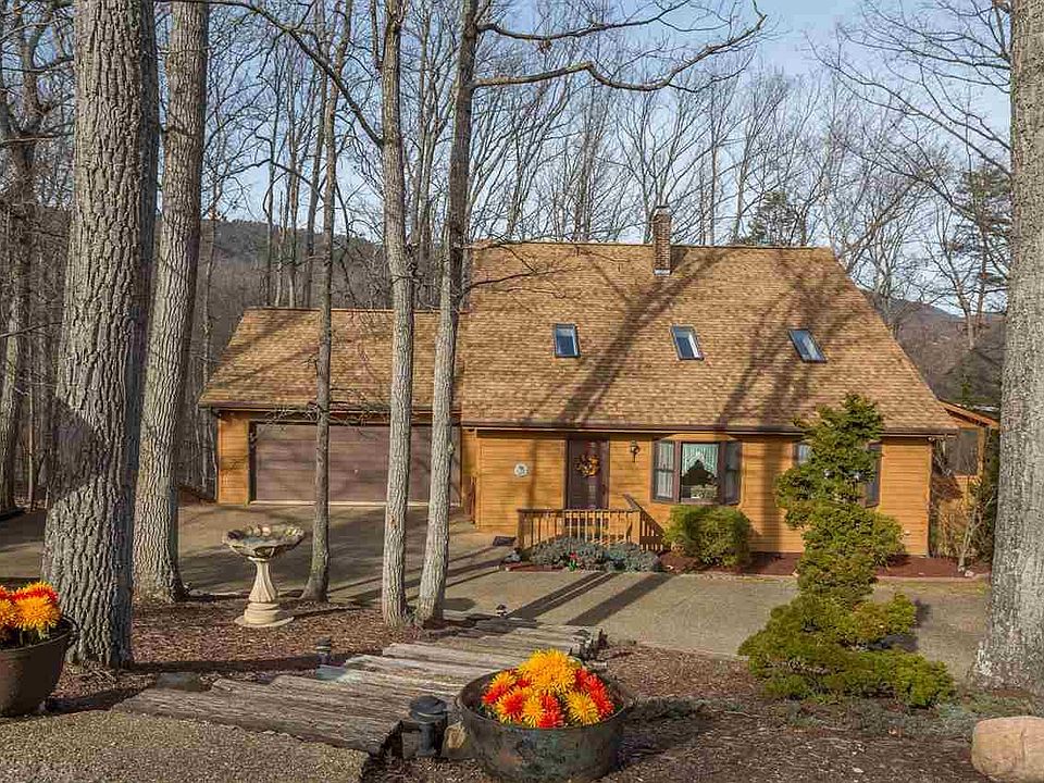 1st image of 371 Passage Ln
