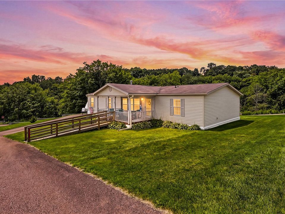 1st image of 105 Sunset Dr