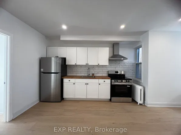 804A Saint Clair Ave W, Toronto, ON