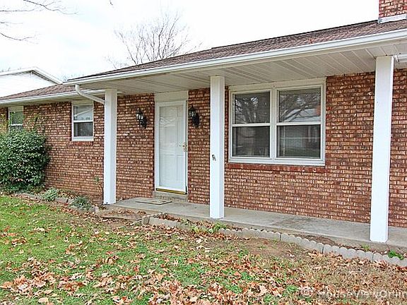 4th image of 1542 Grandview Dr