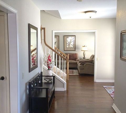 3rd image of 732 Stoneway Dr