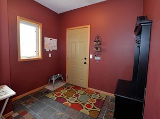 6622 E Laketowne Dr NE, Albertville, MN 55301