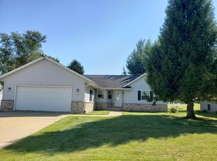 1343 Colonial Dr, Watertown, WI 53098