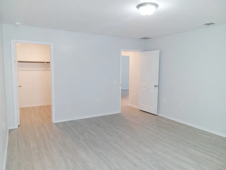 1002 Cook Bnd — Photo 11