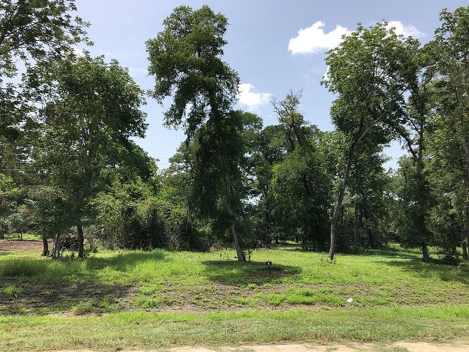 1st image of 822 Royal Lakes Manor Blvd