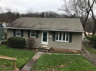 2750 Daniels Ave, South Charleston, WV 25303
