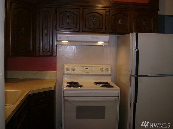 4th image of 613 W Cherry St